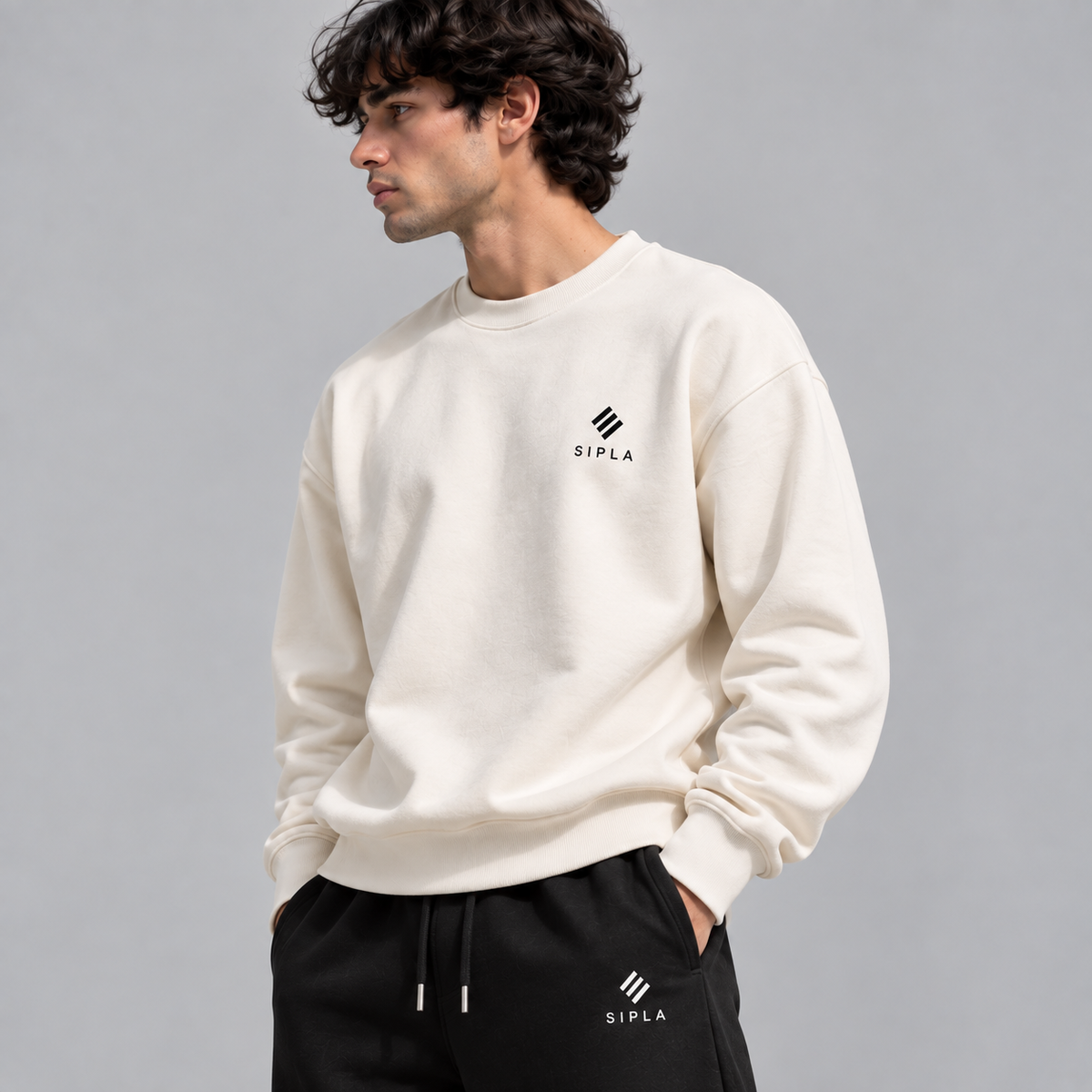SIPLA Essential Off-White Relaxed Crewneck Sweatshirt
