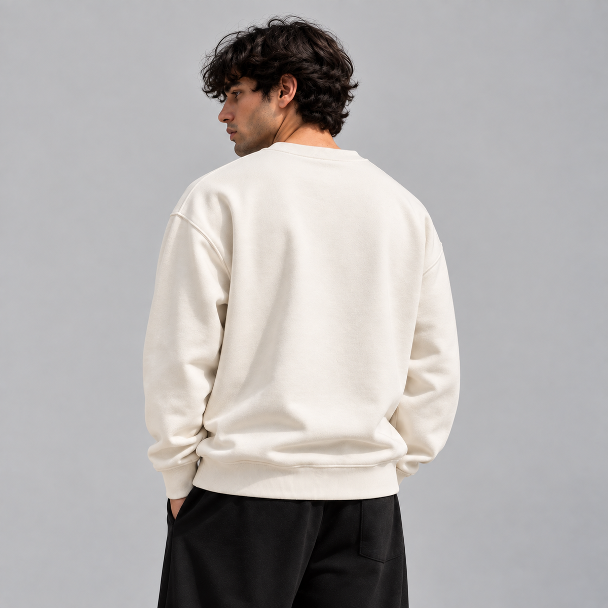 SIPLA Essential Off-White Relaxed Crewneck Sweatshirt