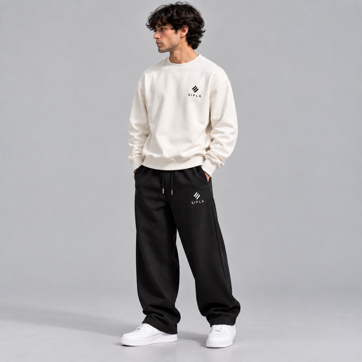 SIPLA Essential Off-White Relaxed Crewneck Sweatshirt