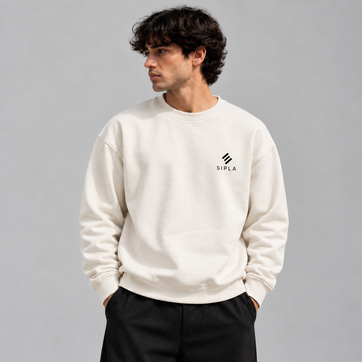 SIPLA Essential Off-White Relaxed Crewneck Sweatshirt